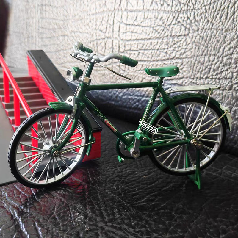 โมเดลจักรยานเสือภูเขาจิ๋ว โลหะ - Picture Of Mountain Biking บทวิจารณ์และราคา